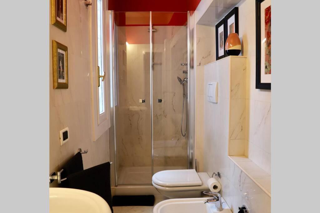 Apartamento La Casa In Via Della Torre Módena Exterior foto