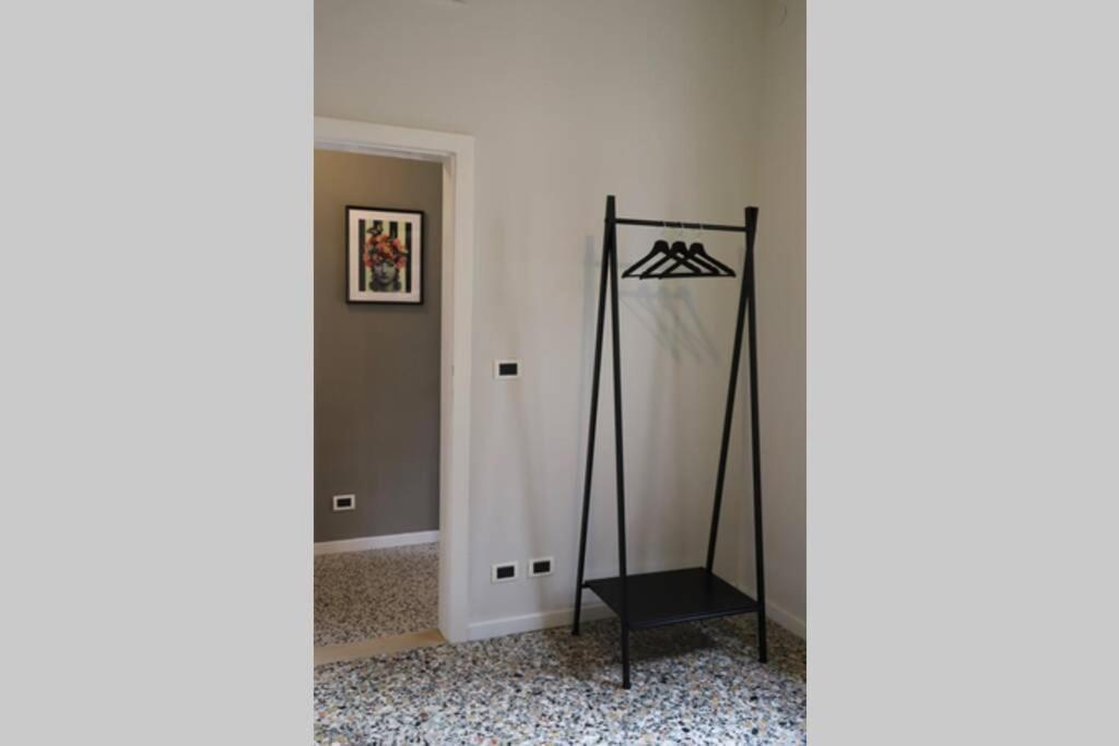 Apartamento La Casa In Via Della Torre Módena Exterior foto